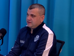 Cliente fazendo depoimento